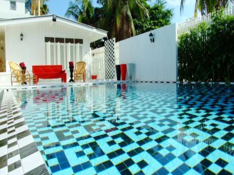The Hen Hua Hin Hotel Exterior photo